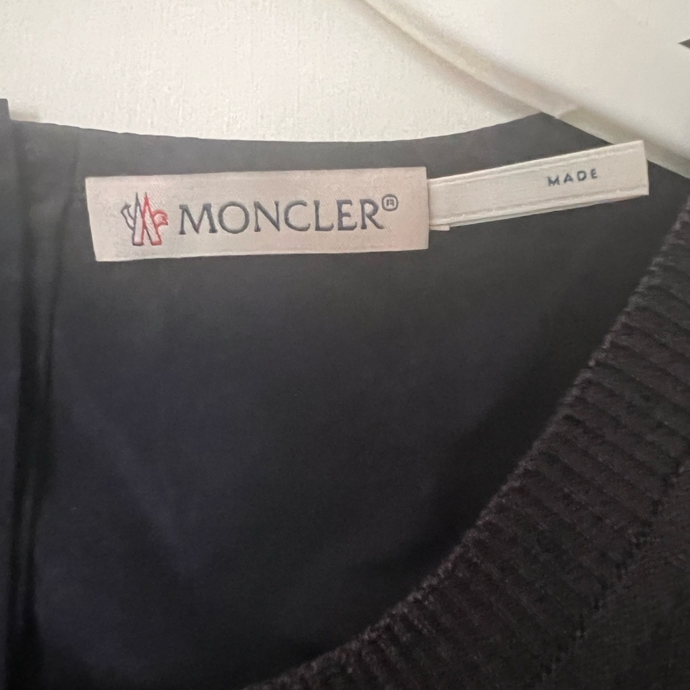 Moncler Sweater - Picture 6 of 9